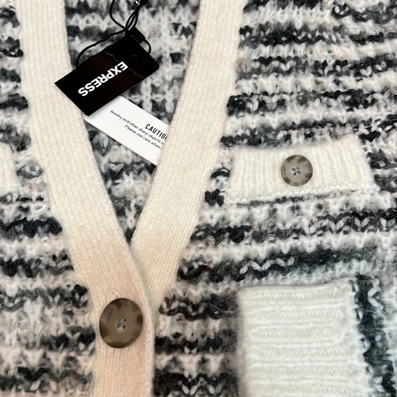 Very trendy Express cardigan - Picture 4 of 4